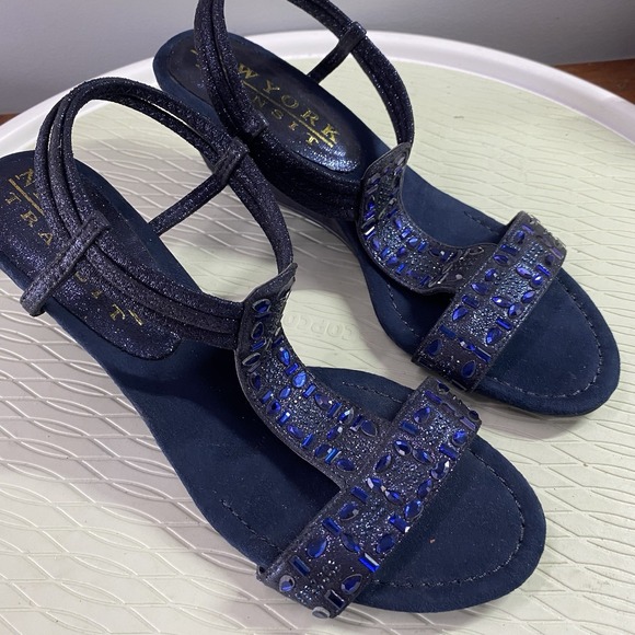 New York Transit Blue Wedge Sandals‎ Rhinestone Sz.8.5M Prom Wedding 2.5" Heel - Picture 1 of 10